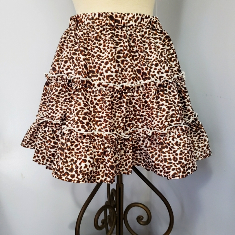Cheetah print tiered Skirt Size XS New